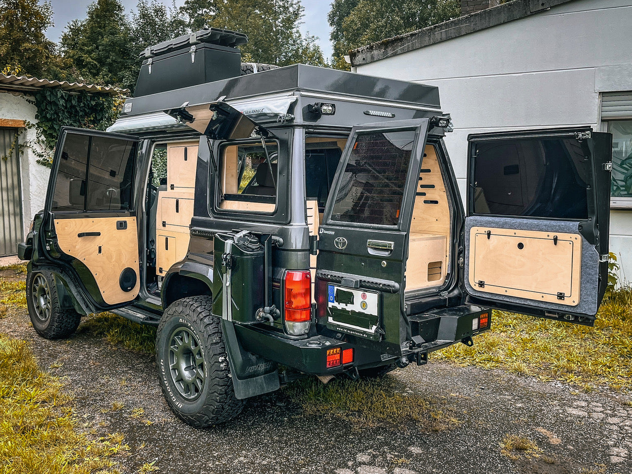 JRD 42-023 Camper Paint